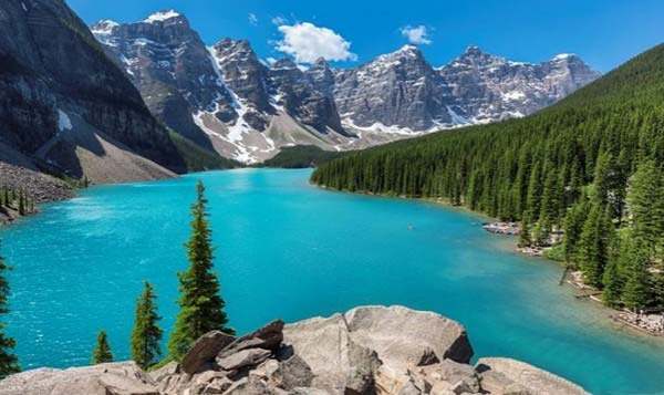 9 Digital Detox Vacations for Under $500 (Budget Unplugged)